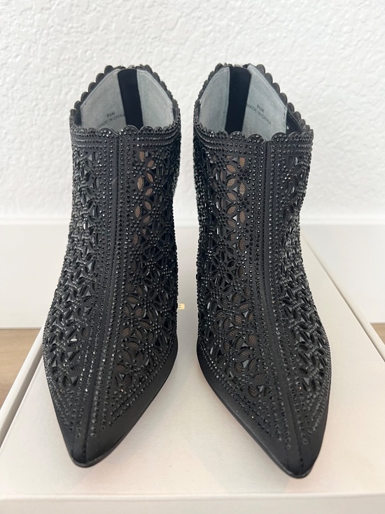 J. Renee Black Shooties, Women's Size 8.5, Excellent Condition - Picture 4 of 9